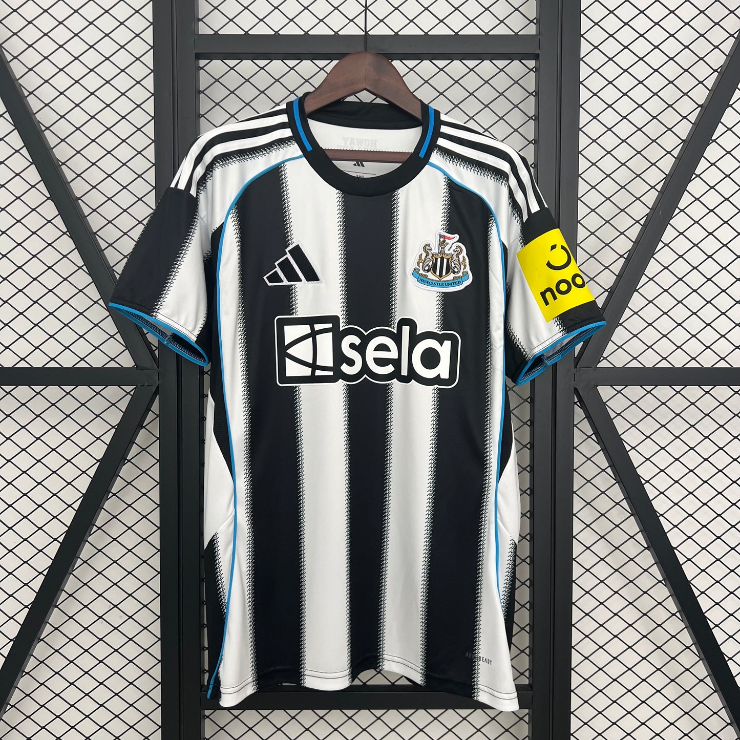 NEWCASTLE Maillot Domicile 25/26