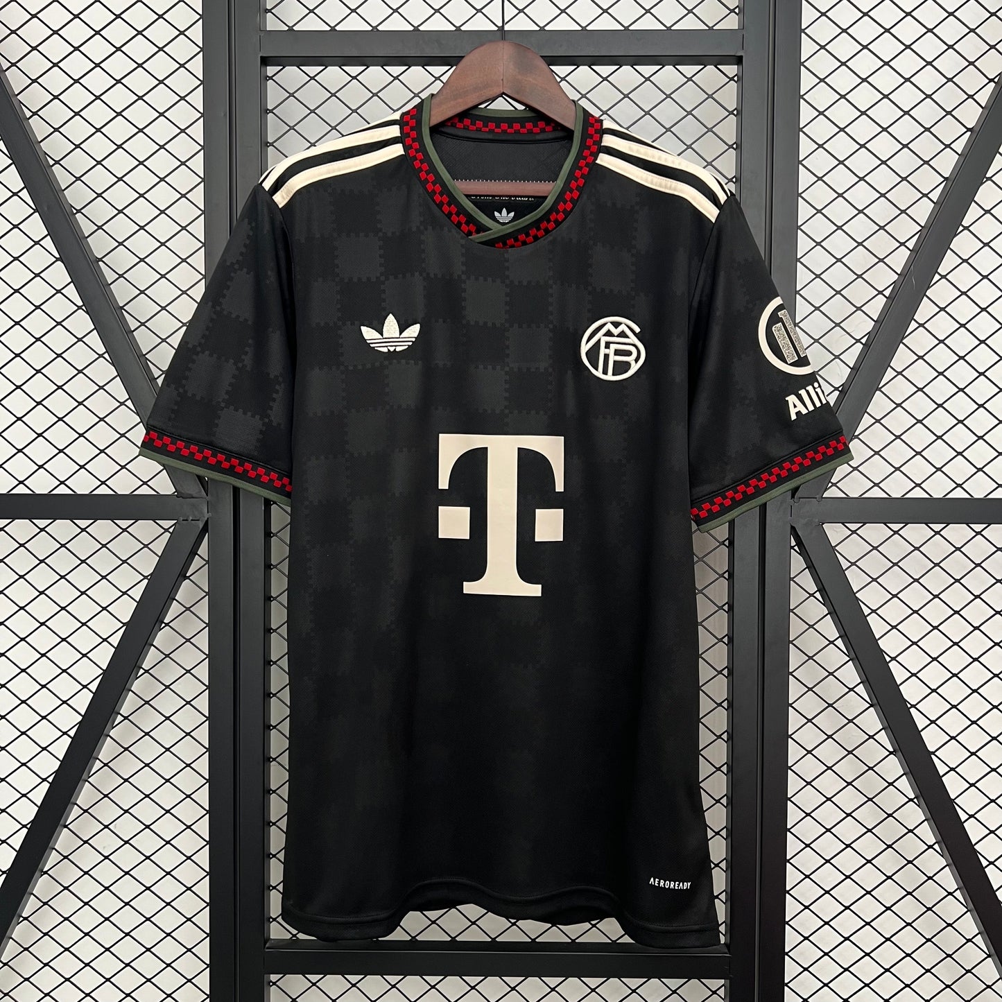 BAYERN MUNICH  Maillot THIRD 25/26