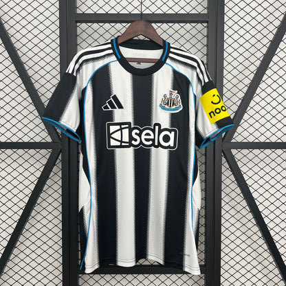 NEWCASTLE Maillot Domicile 25/26